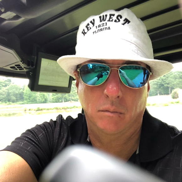 Meet your Posher, Michael - Picture 8 of 9